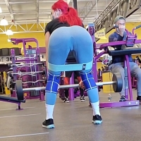 Candid red haired gym babe with a great ass in blue NVGTN leggings working out red_hair_4K_MEDIUM_FR30.mp4-2023-02-19-18h53m25s218.jpg