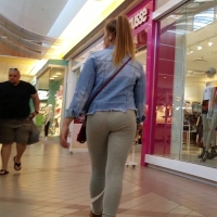 Cute candid mall teen in grey leggings with a nice booty Umall Grey Leggings-1.mp4-2023-02-20-16h47m16s787.jpg
