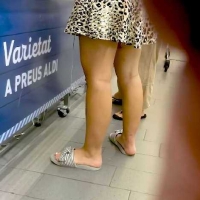 Blonde in flip flops