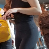 Sexy slim candid Latina babe in Lulu leggings 20200213_152544_011.jpg.9cf9fa4ab69ef05c82b1078cc088e0fb.jpg