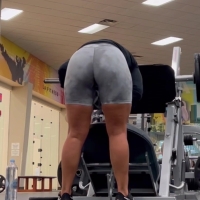Thicc Latina milf
