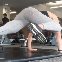 Grey leggings gym hottie