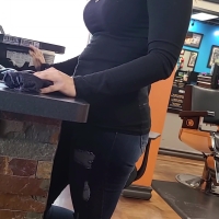 Recording the sexy girl who cut his hair with nice tits and ass in tight jeans Getting A Haircut.mp4-2023-02-25-13h45m18s428.jpg