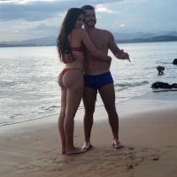 Candid Brazilian babe at the beach in a red thong bikini with an incredible ass avbr-beachbublesunset.mp4-2023-02-25-15h47m48s029.jpg