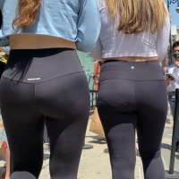 Two hot candid shoppers with sexy asses in tight leggings thickshoppers.mp4-2023-03-01-17h39m03s307.jpg