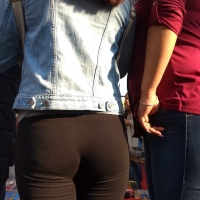 Candid girls with nice asses in tight leggings a12.jpg.462d1f837a78cbf40cd0c255146694af.jpg
