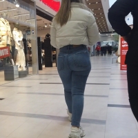 Candid little blondie with a phat ass in tight jeans at the mall steveoban_Jeansdonkchallenge.mp4-2024-03-05-17h29m35s122.jpg