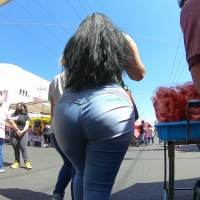 Huge booty Latina
