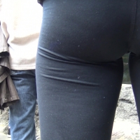 Zoo babe with a nice ass