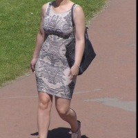 Curvy babe in pencil skirt (part 1)