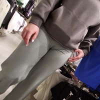 Candid college babe with camel toe and a juicy booty in leggings fatct.mp4-2024-03-09-09h06m49s055.jpg