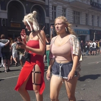 Pokies and huge boobs