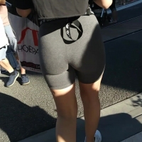 Skinny grey booty