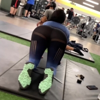 Porn star looking gym babe