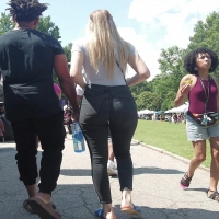 Huge booty blonde