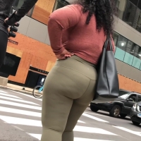 Candid thick Indian babe with a big juicy ass and vpl in olive green leggings thick juicy indian olive spandex.mov-2024-03-16-12h50m15s702.jpg