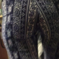 Friend in patterned leggings (part 1)