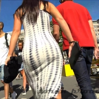 Jiggly ass in tight dress