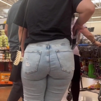 Candid thick Latina girl with a phat booty stuffed in tight jeans IMG_3971.MOV-2023-03-19-10h58m54s967.jpg