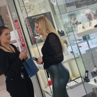 Beautiful candid sexy blonde babe with a nice ass and vtl in wetlook leggings (part 1) Barbie_4K.mp4-2024-03-19-16h15m39s081.jpg