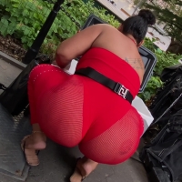 See through Latina