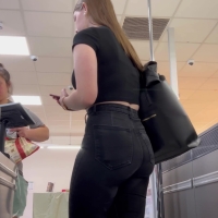 Candid grocery store babe with a sexy ass in tight black jeans PrallerHinternfürdenContest.mp4-2024-03-20-16h37m10s635.jpg