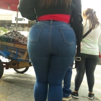 Candid thick babe with a phat ass in skin tight blue jeans round blue jeans.mp4-2024-03-21-14h57m20s892.jpg