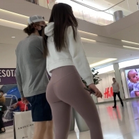 Pink Lulu booty