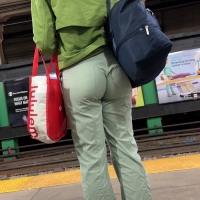 Candid babe with a sexy hungry ass eating her Lululemon pants 2024-03-10 05.51.49.mov-2024-03-24-09h41m21s257.jpg
