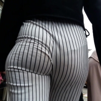 Candid sexy girl with a nice ass and vpl in striped pants cheeks in stripes.mp4-2024-03-24-12h51m42s583.jpg