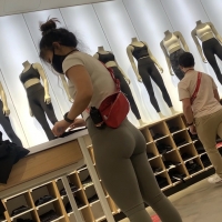 Lululemon Asian in green