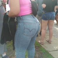 Candid phat ass white girl dancing in skin tight jeans CABJ 10 - REG.mp4-2023-03-26-09h03m05s863.jpg