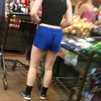 Bunch of candid babes in public in shorts 69c7f93f1d600eb510ed33f65ff86b1cd74cb6ad.jpeg