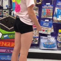 Bunch of candid babes in public in shorts 53433a672d797dfb2bbf3e78168e4ecdc32faec8.jpg