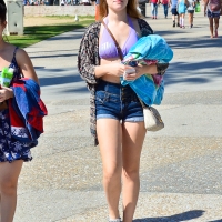 Bunch of candid babes in public in shorts 397694@N23_22455731836_pretty lady (35).jpg
