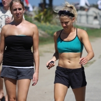Bunch of candid babes in public in shorts 19953384@N00_4953350348_Abs of steel.jpg