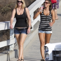 Bunch of candid babes in public in shorts 19953384@N00_7902794650_La Jolla Girls.jpg