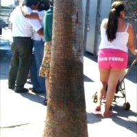 Bunch of candid babes in public in shorts 46045011@N00_1057150776_Venice Beach. Love and Ass-Writing.jpg