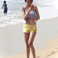 Bunch of candid babes in public in shorts 74448952@N00_26346052012_Beach selfie ..jpg