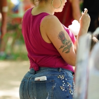 Bunch of candid babes in public in shorts 123865869@N06_49527188022_a 2019-10-14 (3).jpg