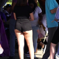 Bunch of candid babes in public in shorts 123865869@N06_49619542437_a k vlcsnap-error991.jpg