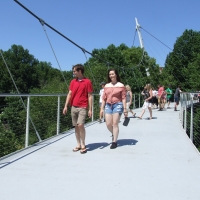 182032760@N04_48069497891_Couple on the Bridge.jpg