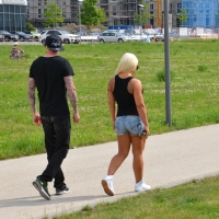 189310031@N08_50111236092_blonde-walking_19273808818_o.jpg