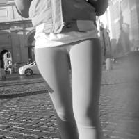 Infrared camel toe in leggings