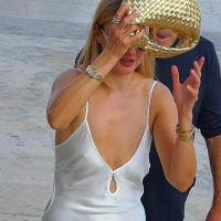Quick clip of a candid braless blonde gold digger with small tits showing pokies in a dress NotMe-TCZ-2024 - Golden bag vs funbags_.mp4-2024-03-30-10h46m45s364.jpg