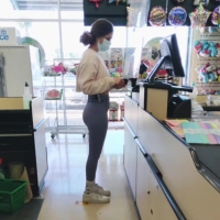 DollarTreeCutie02.mp4-2023-04-01-10h37m42s975.jpg