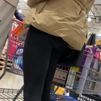 Shopping with mom