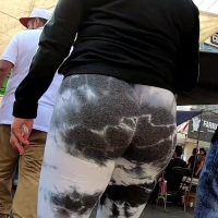 Latina ass in leggings