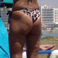 Sexy tanned milf