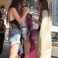 Pussy peek